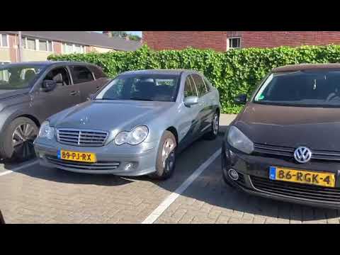 Autorijschool Jelle uit Pernis. Rijles aan dove leerling.Telefoon  06-411 00 666 (Clarien Kriens)