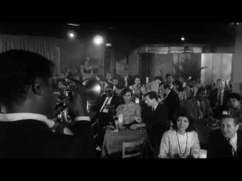 Sammy Davis, Jr. Blows The Last Signals Of 