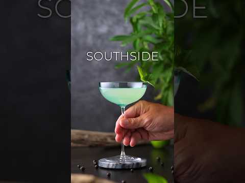 The Southside Cocktail - one of the most refreshing summer drink recipes #cocktail #summerdrink