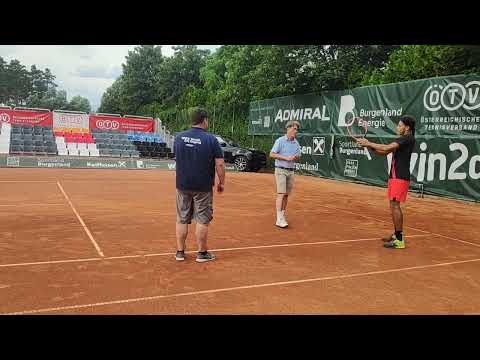 Lenny Hampel ruft Oberschiedsrichter - Österreichische Staatsmeisterschaften Oberpullendorf 2023