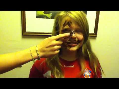 Allir vilja sleikja Egle