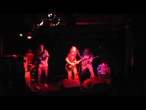 Underdose - Underdose - Aurora Borealis (Live @ The Underworld, London)