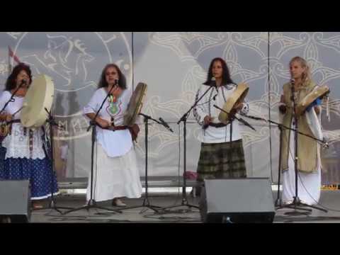 Kurultáj 2018/1b "Lélekhívó" táltos dobolás rövid részlet