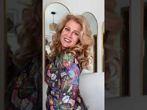 BaByliss Rotacinis plaukų šepetys AS960E, 1000 W, 2.25 m video