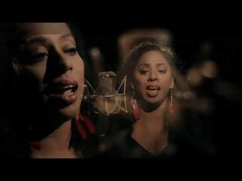 Me Prema Wasanthaye (මේ ප්‍රේම වසන්තයේ) | Piano Version | kushani Sandarekha | Official Music Video