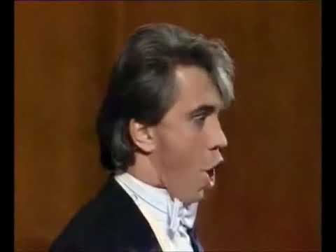Dmitri Hvorostovsky & Mikhail Arkadev. Concert in Moscow. 1990.