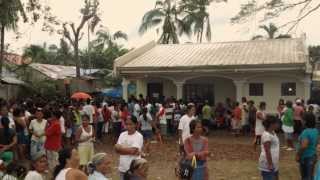 preview picture of video 'Yolanda relief operation in Northern Cebu...'