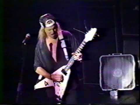 UFO at Vic Theatre, Chicago on August, 1995 のサムネイル