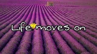 Finneas-Life moves on (Audio Video)