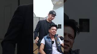 Download lagu ARIEL NOAH POTONG RAMBUT DI CAPTAIN ?!!! KW SUPER GUYS !!! mp3