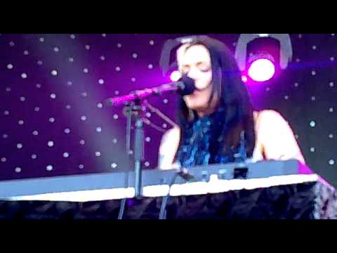 Beth Hart - Skin @ Parkcity live 2011