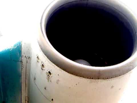 Tu154 running engine