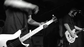 Torche - Larimer Lounge 2013 raw b/w