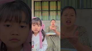 Download lagu Pakchhio ko dana khilaya 🐓🦜🥰#shorts #funny #viral mp3