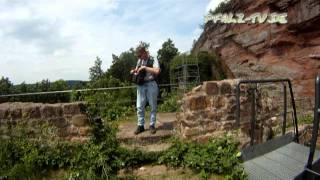 preview picture of video 'Wanderung zum Drachenfels, einer uralten Felsenburg bei Busenberg / Pfalz - GoPro Video'