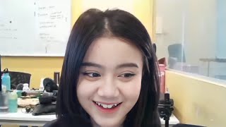 Download lagu Penampakan Paha Kayess 🤤 Saat Streaming Nimo mp3