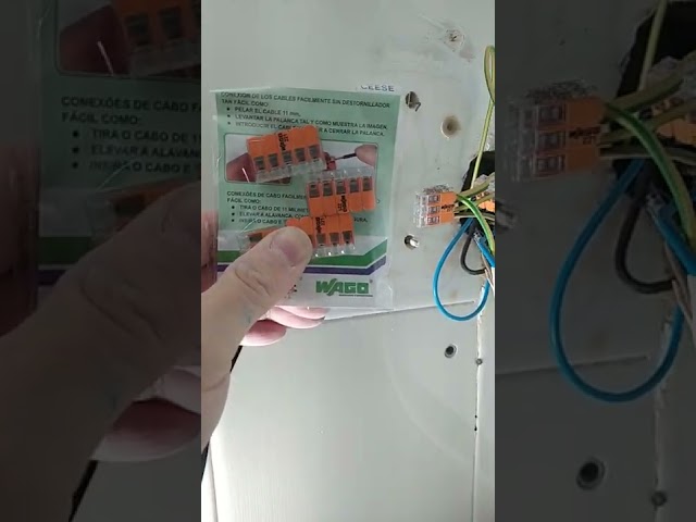 Vídeo relacionado con Adaptador universal DIN Rail/Hutschrienenadapter para actuadores y sensores con 3 x Wago bornes de conexión 221-413