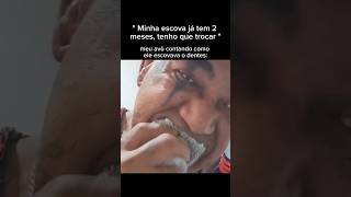 JHABA ESCOVANDO OS DENTES...