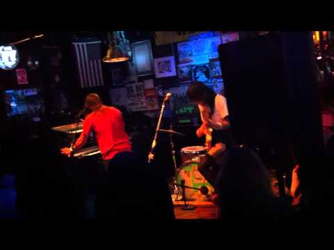 Blasted Canyons - Blood On The Wall (2010-11-11 Eagle Tavern SF)