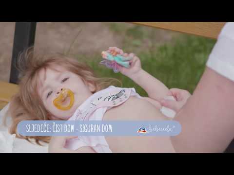 dm bebeceda: Prematanje na javnom mjestu