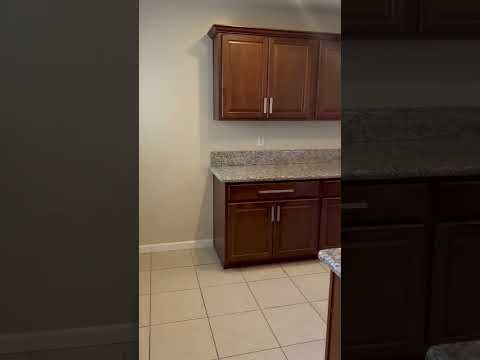 Beautiful 3BR 2.5 BA Hoyse in Allied Gardens property video