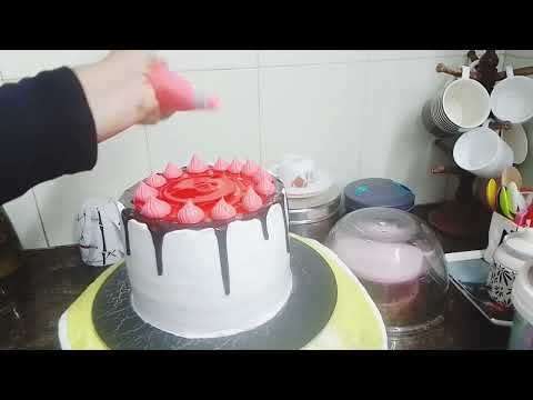 Chocolate Cake design / perfect ganache #Short video . Ezza kitchen