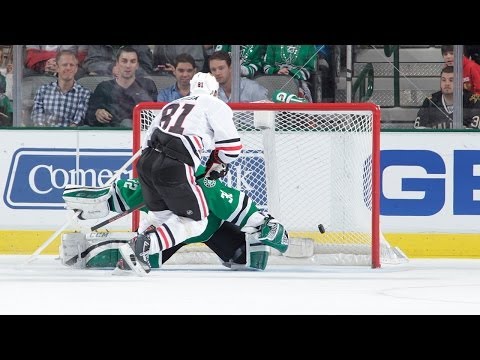 Marian Hossa scores on the breakaway