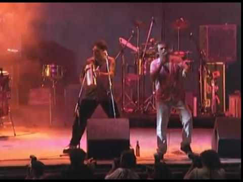 Los Autnticos Decadentes video En vivo en River Plate - Festival Argentina en Vivo 2000