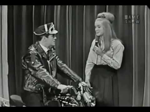 Shangri-Las - Leader Of The Pack - 1964