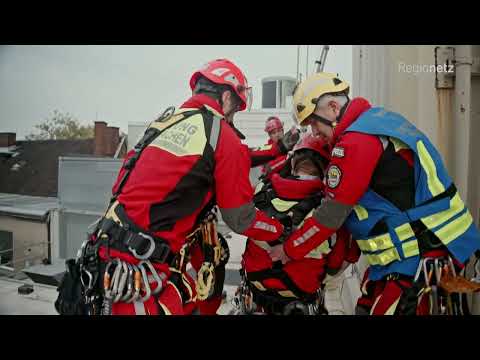 Höhenrettungsübung am Heizwerk Wespienstraße