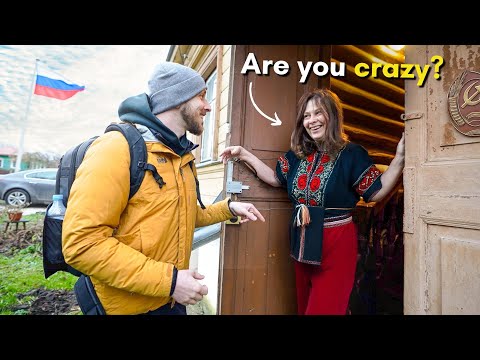 Knocking on Doors in RUSSIA Until I Cook for Someone