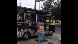 preview picture of video 'Corned Beef King food truck / restaurant in Olney, Maryland'