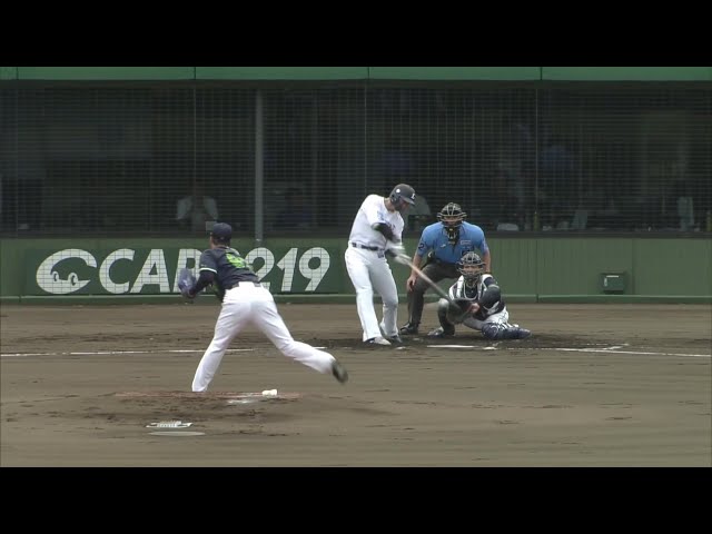 【ファーム】チャンスで決めた!! ライオンズ・山村崇嘉 ライトへの先制タイムリー2ベース!! 2025年8月10日 埼玉西武ライオンズ 対 東京ヤクルトスワローズ