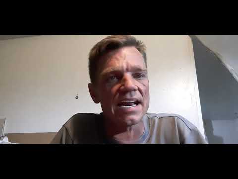 Empire of the Sun-we are the people that rule the world/Smashmouth-walking on the Sun+ much  more