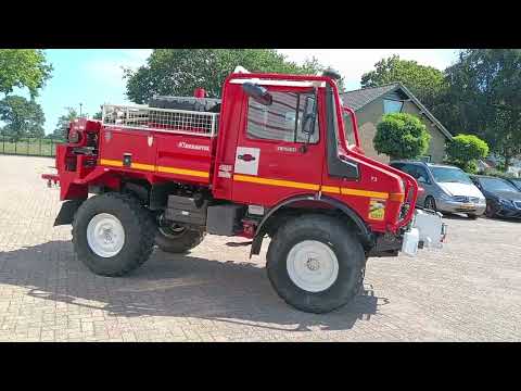Mercedes-Benz Unimog U 1200 video miniatuur