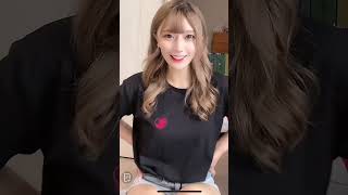 絶景 ショーパンの隙間から