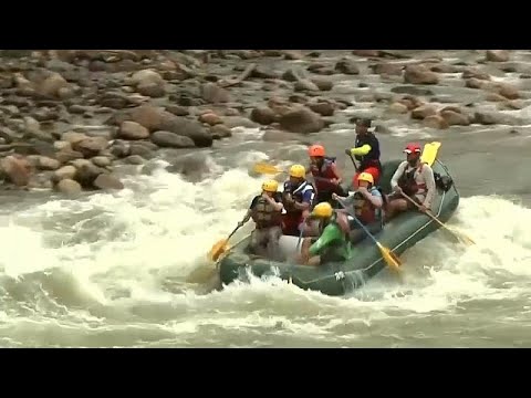 De exguerrilleros de las FARC a monitores de rafting