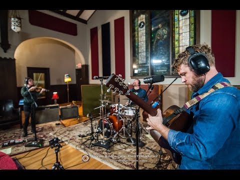 Echo Sessions 14 - The Jon Stickley Trio - Flight of the Durban into Blackberry Blossom