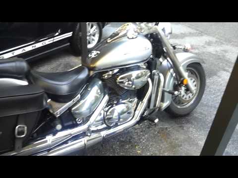 02 suzuki volusia 800 vance&hines pipes
