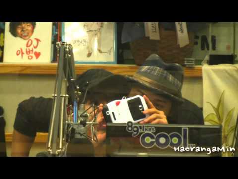 [Fancam] 121108 Sukira Sungmin - 부스 밖 밍DJ~