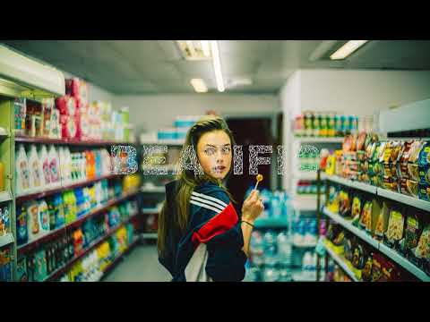 Schak ft. Kim English - Moving All Around