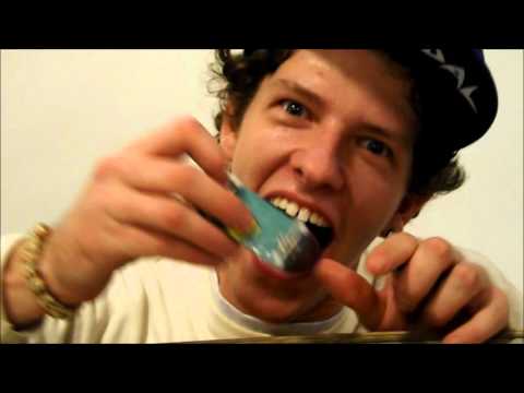 The all new "Short Round Plaza" From "Bonk Benches"