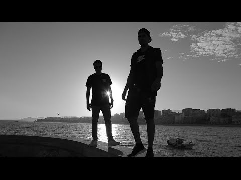 11. SHÉ - Juguete roto (Con Ambkor) [Videoclip Oficial / Álbum TIEMPO]