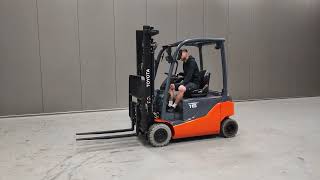 Empilhador el&eacute;trico Toyota 8FBM16T | Imagem 4 - Machineryline
