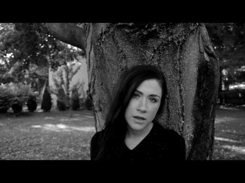 Melia – Bats Beneath Moonlight (Official Video)