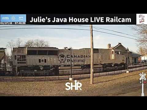 Live webcam view of Railcam de Julie's Java House, Columbus