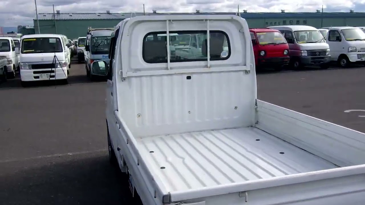 2001 Mitsubishi Minicab Truck U62T (UW-6981c77152803)