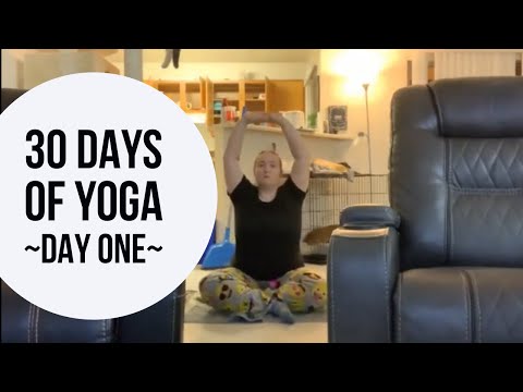 Vlog 117 | Vlogmas Day 1- Starting 30 Days of Yoga Challenge