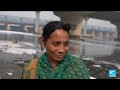 Toxic foam covers India's sacred Yamuna river • FRANCE 24 English