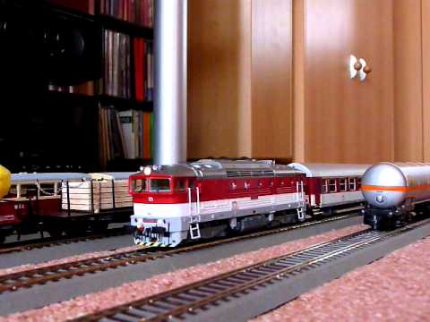 Okuliarnik s vozňami Y od f  Roco